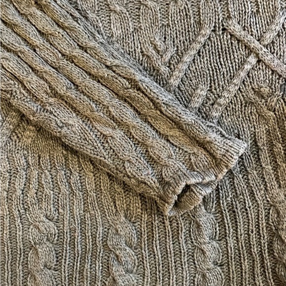 Cherrys Brand Olive Green Cropped Cable Knit Sweater - Picture 2 of 7